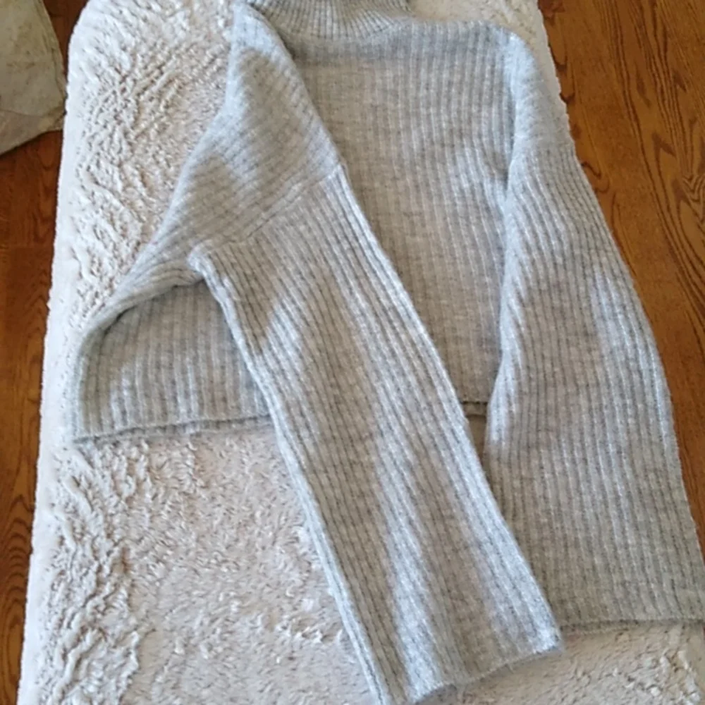 Divided Turtleneck Sweater - Picture 7 of 11
